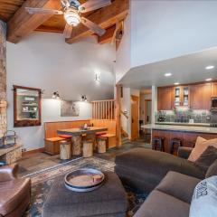 Cozy Northstar Village Condo Walk to Lifts 2 Full BA Excellent Location