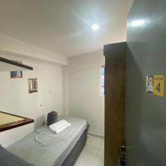 Quarto Feminino c Enxoval Próximo ao Metro