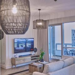 Premium One-Bedroom Suite in Downtown Dubai