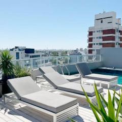 Penthouse Panorámico a Estrenar en Sofisticado Barrio y Edificio 100m2 Piscina Salon de Eventos Gym