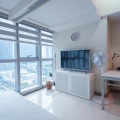 Uptown BGC Luxury 1br Suite with Fast Wifi