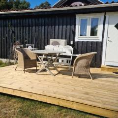 Förtjusande gästhus med parkering