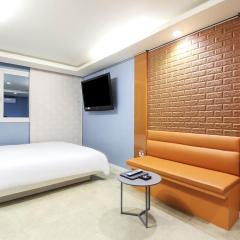 Songjeong V Hotel