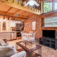 Riverfront Anglers Cabin in Fairhope with Deck!