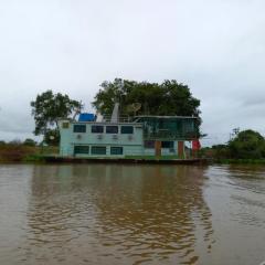 Barco Casa Pantanal Toca da Onça