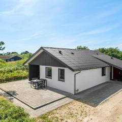 Amazing Home In Fanø With Wifi