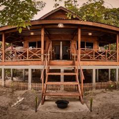 Sunset Surfing Villas Mentawai