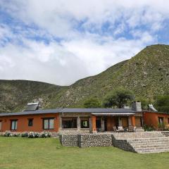 MAGNIFICA Casa en Tafí del Valle frente al Rio