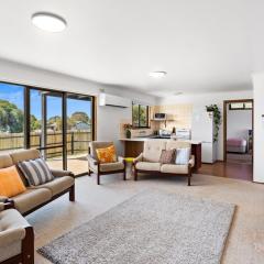 Retro Rita House Sleeps 7