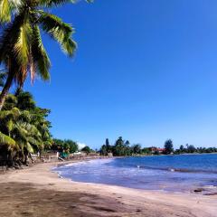 TAHITI - Matavai Bay Spirit