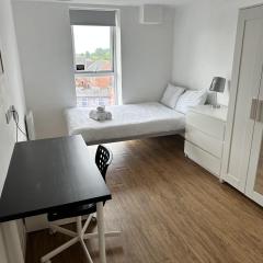 Cosy Budget En-suites, Optional Kitchen, Liverpool