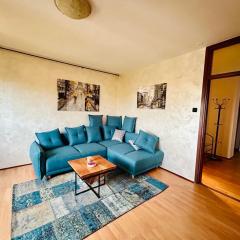 Fly by Suite - Zagreb Airport - 0-24h Self check in&out - Parking on site