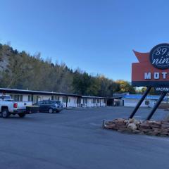89 & Nine Motel