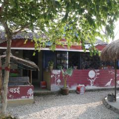 Tharu Cooperative Homestay- Kathar,Sauraha, Chitwan