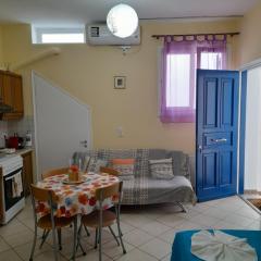 SummerAndros Apartment