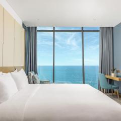 Awaken Da Nang Hotel