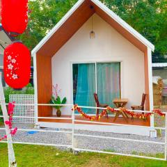 เดอะมินิมอล นอร์ดิกเฮ้าส์The Minimal Nordic House By The Mountain Ozoneบ้านโอโซนขุนเขาแก่งกระจาน
