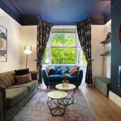 3 bed city centre, FREE parking, Contractors, Long Stays