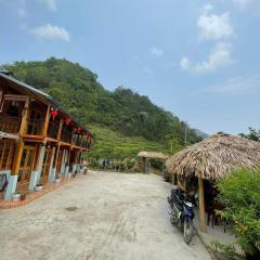 A Đẩy house