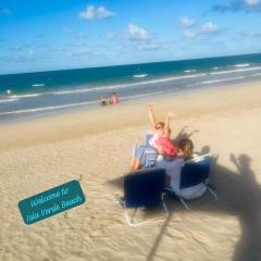 Isla Verde frente a la playa y Piscina, Céntrico y Accesible