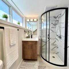 Chic, Cozy & New Prime location with AC, Street Parking #4