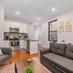 Prime OTR off Vine St, Lux Full Bed, Fast WiFi, Fully Equipped, 50in TV, Sleeps 4ppl