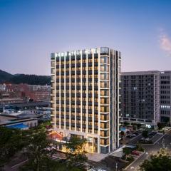东莞黄江星光路亚朵酒店