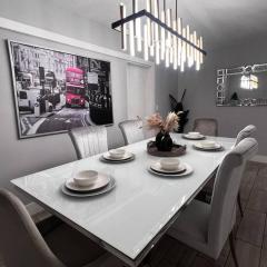 Luxurious Westchester Home Near Miami Clinics