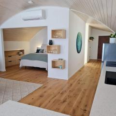 The Boatshed, Luxury Waterfront Accommodation