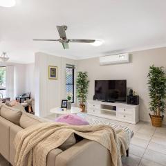Peaceful Family Entertained house at Parkinson