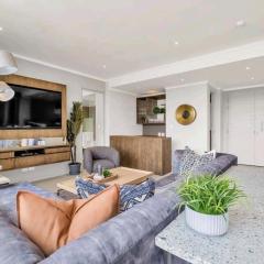 Luxurious 2-bedroom Apartment in Sandton