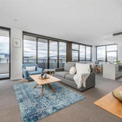 Amazing View In Large Apartment Barton ACT