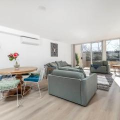 Beautiful 3 Bedroom Townhouse Located in Dickson