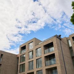 Dandi Greenhill West London