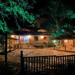 Suítes Beira Rio - Centro Histórico - Casas Goiás