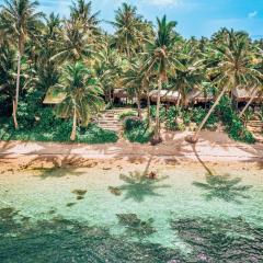 ShakaBrah's beachfront dorm