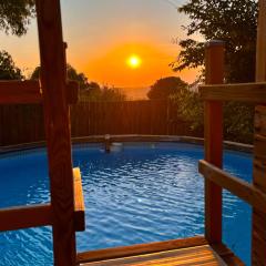 Fee4Me Cabin with pool and garden