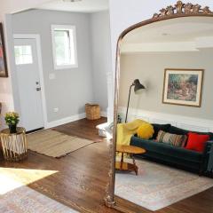 BOUTIQUE GARDEN HOUSE CHICAGO 3-STORY sleeps 12