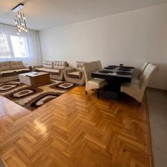 Big spacious apartment in Pej center with WI-FI