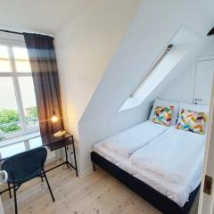 Beautiful Double Room In The Center Of City