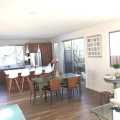 Costa Mesa Cozy Retreat, Modern and Smart Home