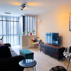 Modern apartment 10min from City Center with parking