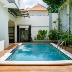 Villa Majapahit Kuta 5 bedrooms