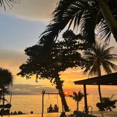 Sunset Beach Villas Free Shuttle Bus Pickup 10am and 12pm
