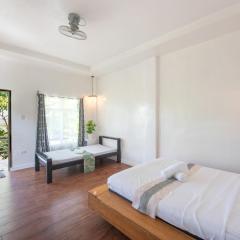 YAMA APARTMENTS - Private Beachfront