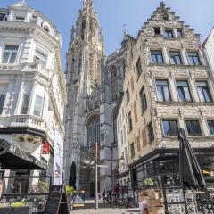 Tempel Cathedral Lodge in the Heart of Antwerp