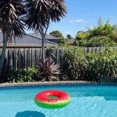 Holiday Villa pool garden