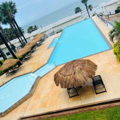 Relax Oceanfront Suites