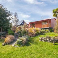 Korimako Ridge - Lake Hawea Holiday Home