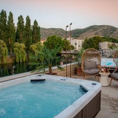 Integra Hotel